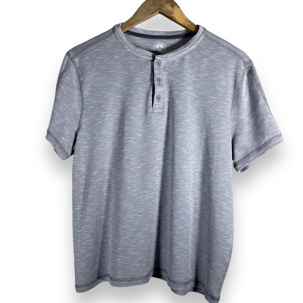 Men’s Flag & Anthem Essential Comfort Lavender Henley Size Medium